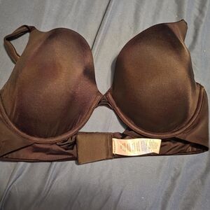 Elegant Black Underwire Bra Avenue 42 DD